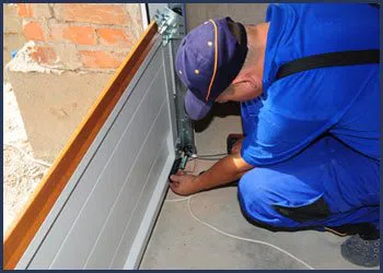 Neighborhood Garage Door Stone Mountain, GA 770-243-6001 - cont-door-instiallation-t-22-gr-23m